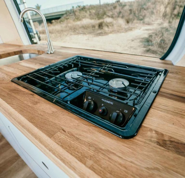 04 2 burner stove@2x 768x740