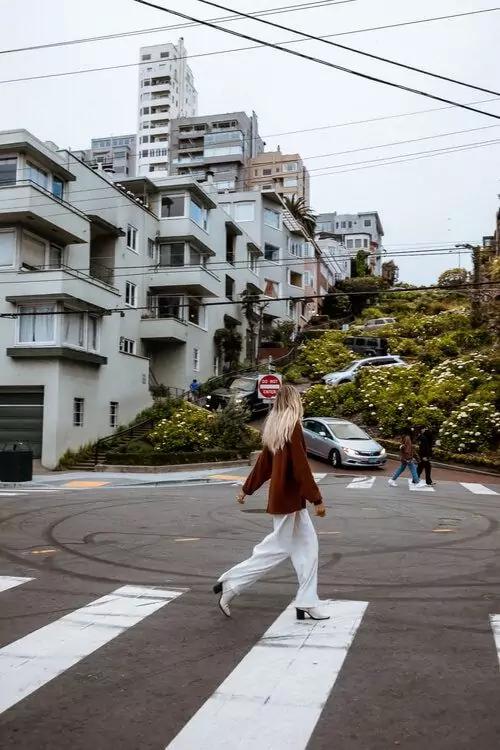 Perfect 2 Week Road Trip Itinerary for the California Coast Lombard Street